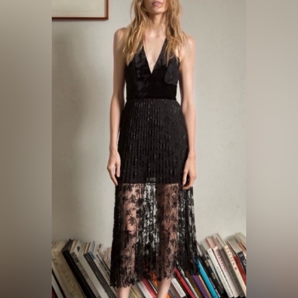 Never worn A.L.C. Lola Velvet Trim Lace Dress size 8